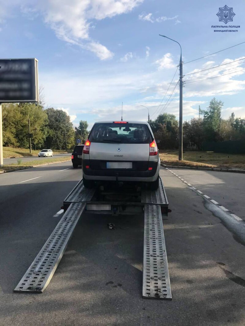 Вінничани повідомили поліцейським про п’яного водія