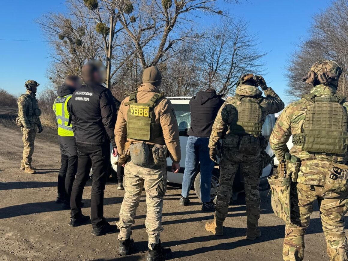 На Вінниччині затримали організатора незаконного переправлення через кордон та його «клієнтів»