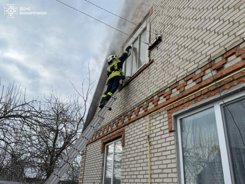 У Калинівській громаді згорів будинок та півтори тони сіна та соломи