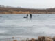 Водолази дістали потопельника.