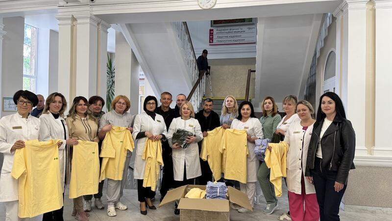 Адаптивний одяг для військових: у Вінниці ветерани отримали гуманітарну допомогу на 100 тисяч гривень