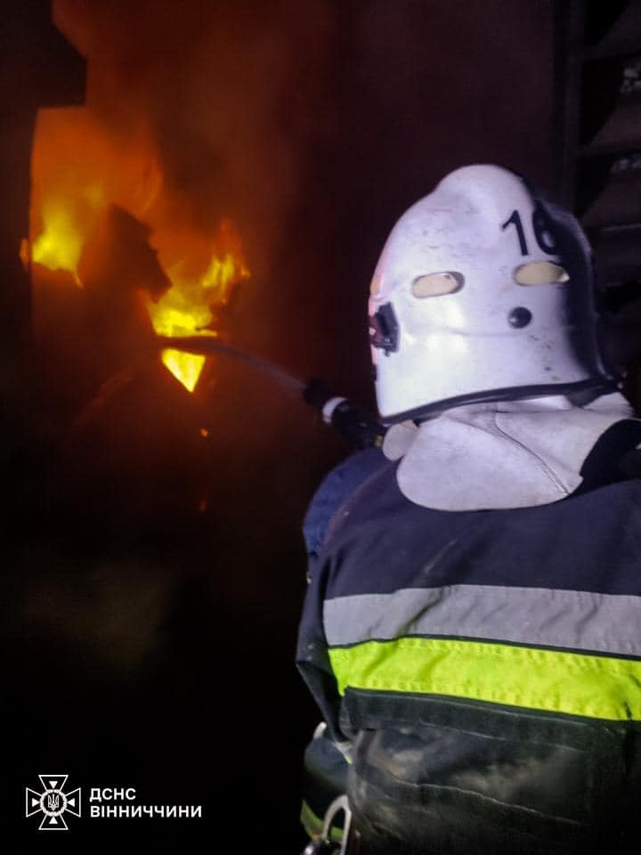 Повідомили про наслідки нічної повітряної атаки на Вінниччину. Фото