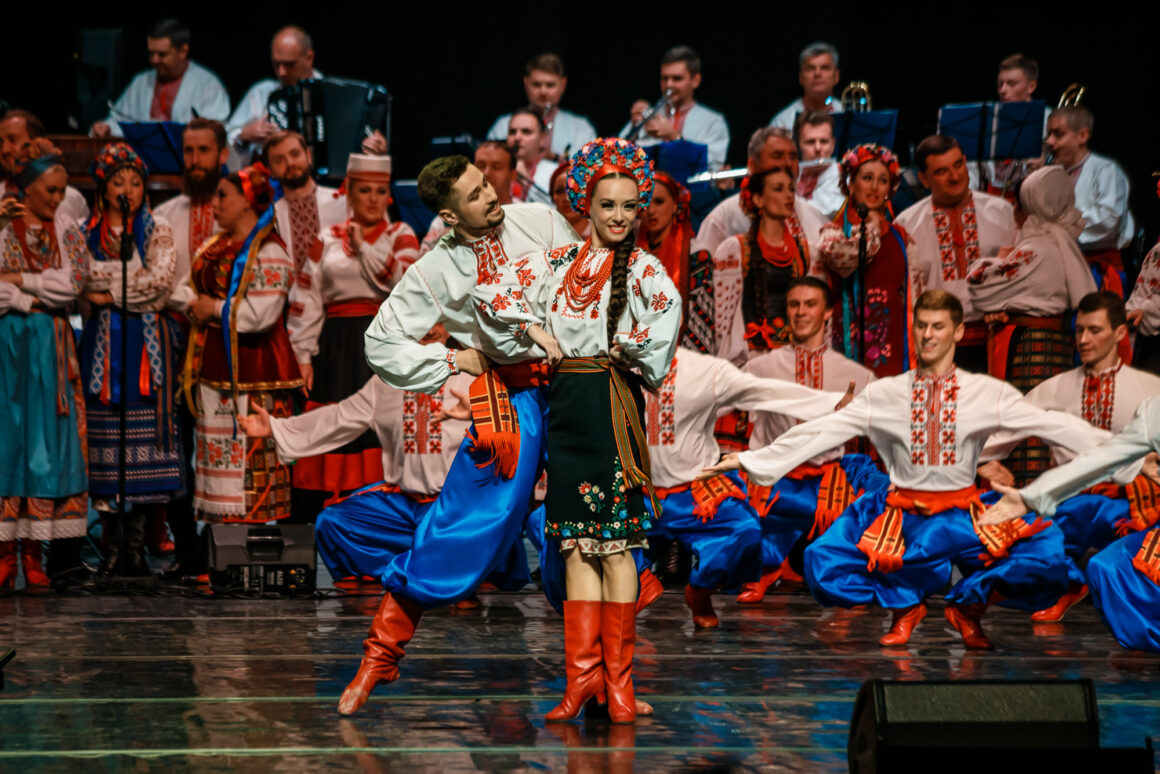«Піснею єднаєм покоління»: 2 жовтня Хор імені Верьовки з великим ювілейним концертом виступить у Вінниці