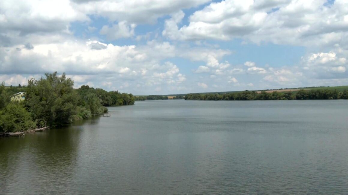 Громаді повернули землі водного фонду Ладижинського водосховища
