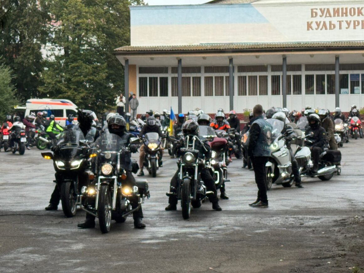 У селі неподалік Вінниці байкери закрили мотосезон