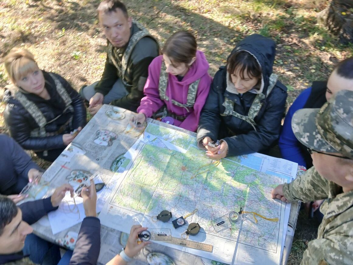 «Навігатор» провів тренування з топографії для групи вінничан у рамках національного спротиву