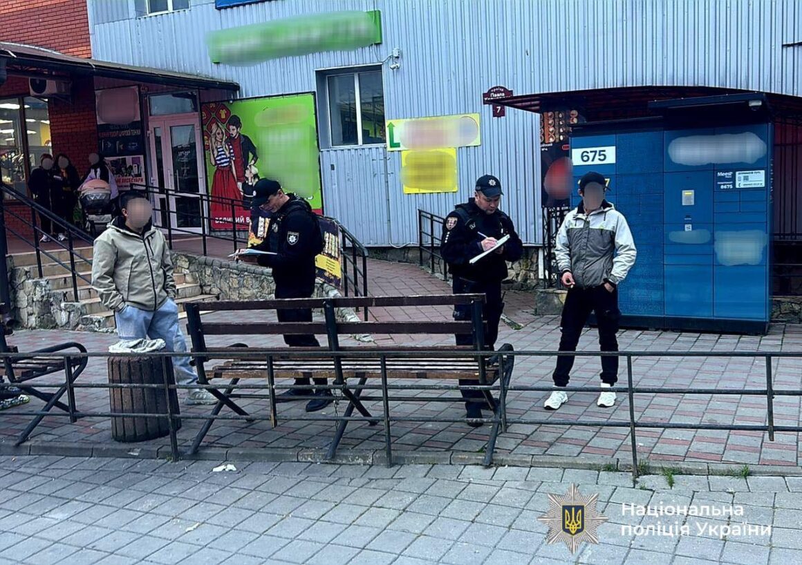 У Вінниці біля торгового центру чоловік вчинив стрілянину