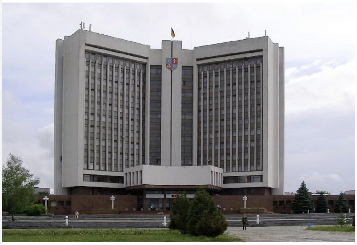 Ротація в управлінні спільної комунальної власності Вінницької обласної ради: призначили виконуючого обов’язки керівника