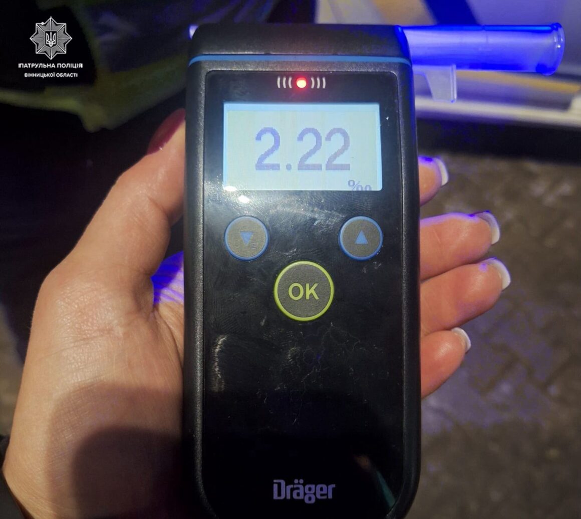 Чоловік напідпитку їздив за кермом вечірньою Вінницею