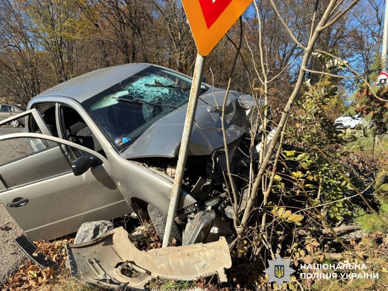 На об’їзній дорозі у Вінниці в аварії травмувалася пасажирка