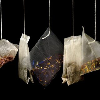 Торгував чаєм.