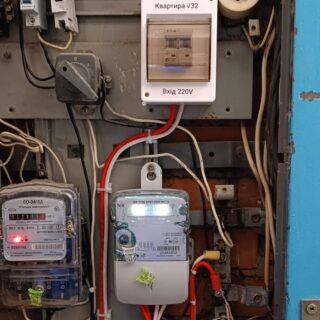 Ремонтують електрощитові.