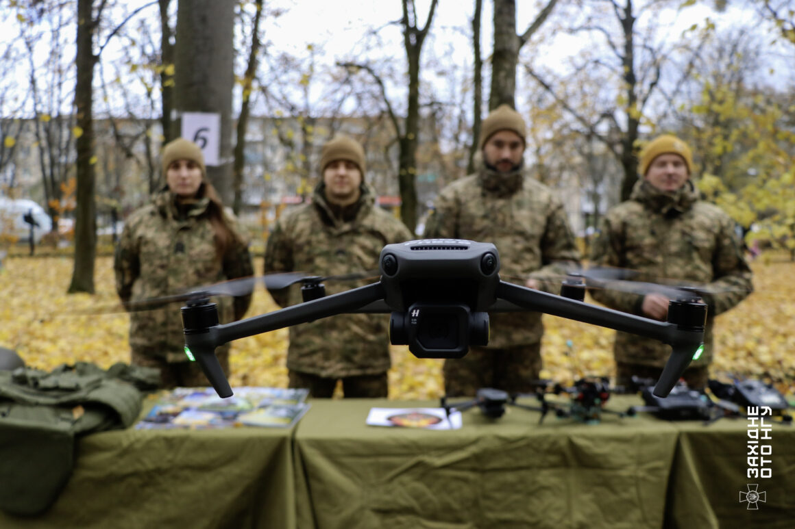Вінницькі гвардійці презентували підрозділ БпЛА «КРЕЧЕТ»