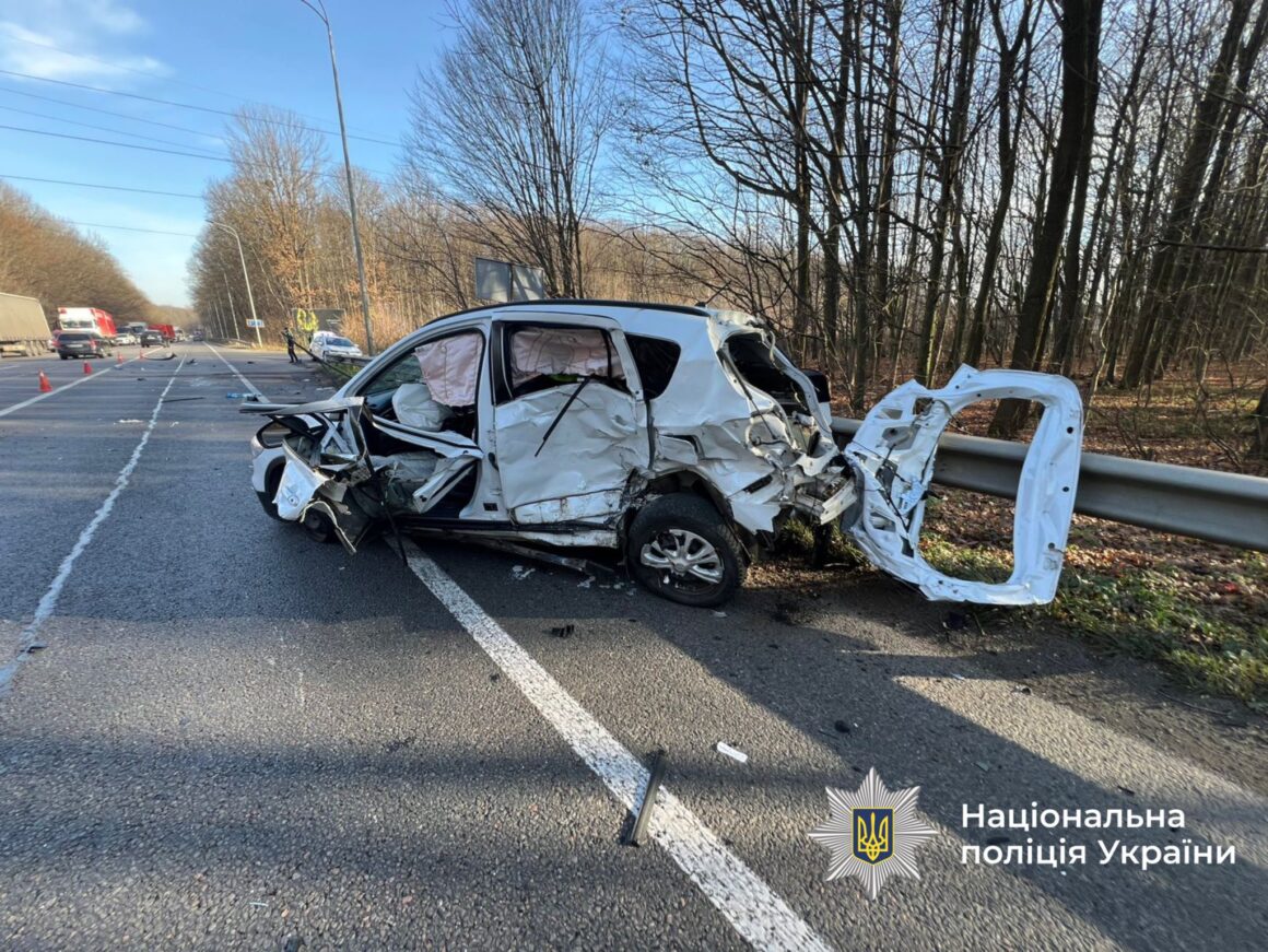 Водійка Suzuki загинула в ДТП на об’їзній дорозі у Вінниці