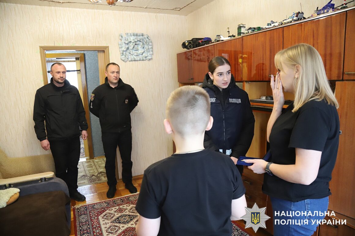 Родичам загиблих поліцейських з Вінниччини вручили нагороди