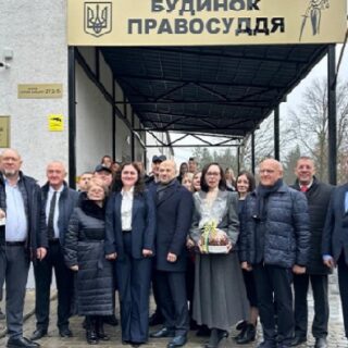 Відкрили суд після реконструкції.