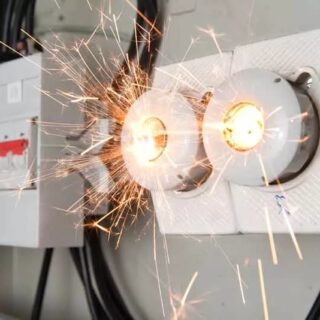 Коротке замикання.