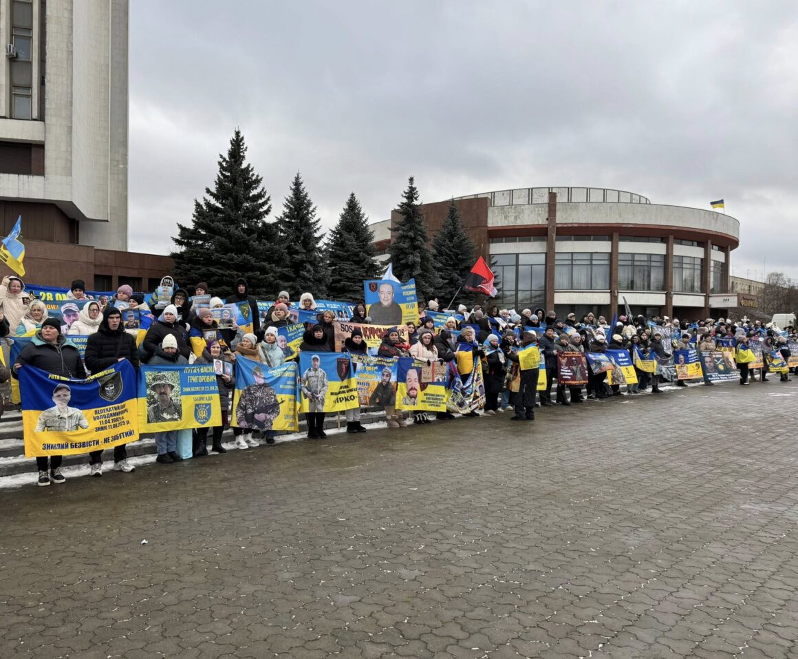 У Вінниці провели акцію-нагадування про долю військовополонених