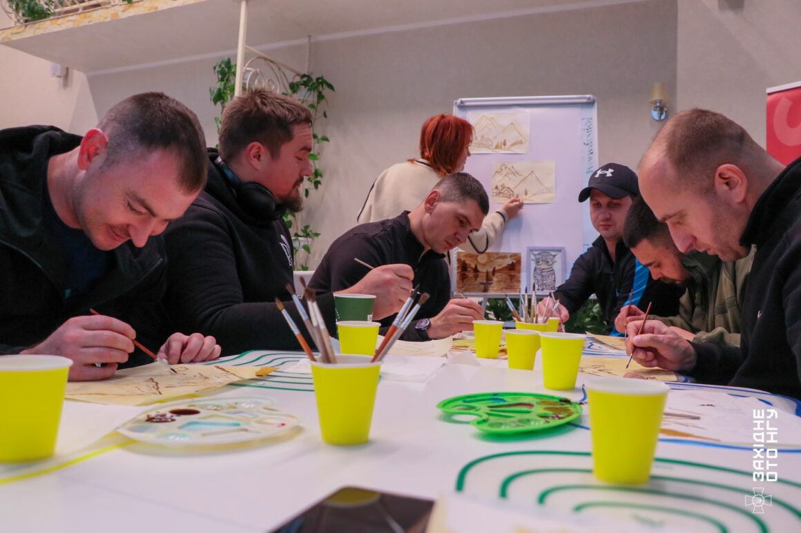 У Вінниці поранені нацгвардійці проходять реабілітацію арттерапією