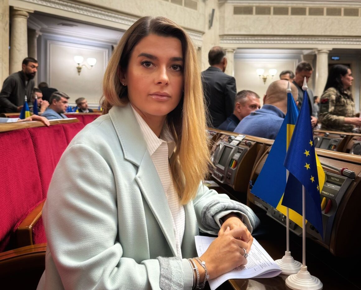 Народна депутатка з Вінниччини Лариса Білозір разом з двома колегами пропонує звільнити міністра освіти