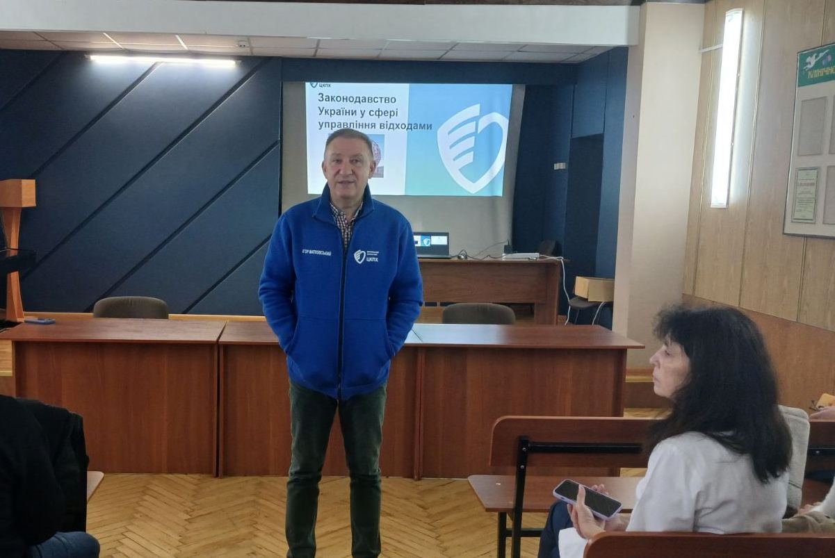У двох лікарнях на Вінниччині провели майстер-клас поводження з медичними відходами