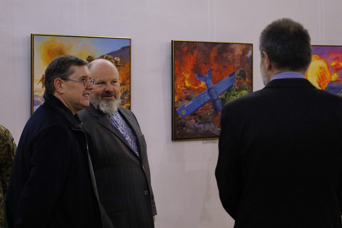 У Вінницькому обласному краєзнавчому музеї відкрили виставку «Незламні»