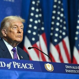 Дональд Трамп.