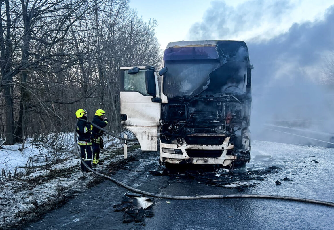 На дорогах Вінниччини горіли вантажівки