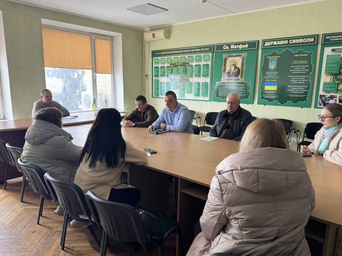 У Вінницькій митниці розповіли учасникам зовнішньо-торговельної діяльності, як отримати статус АЕО