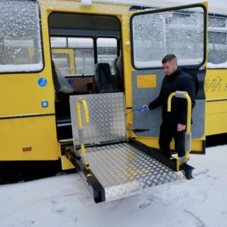 Шкільний автобус.