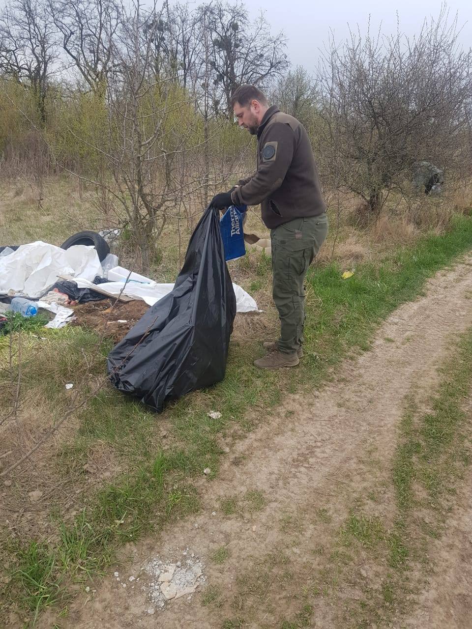 День довкілля на Вінниччині відзначали прибиранням
