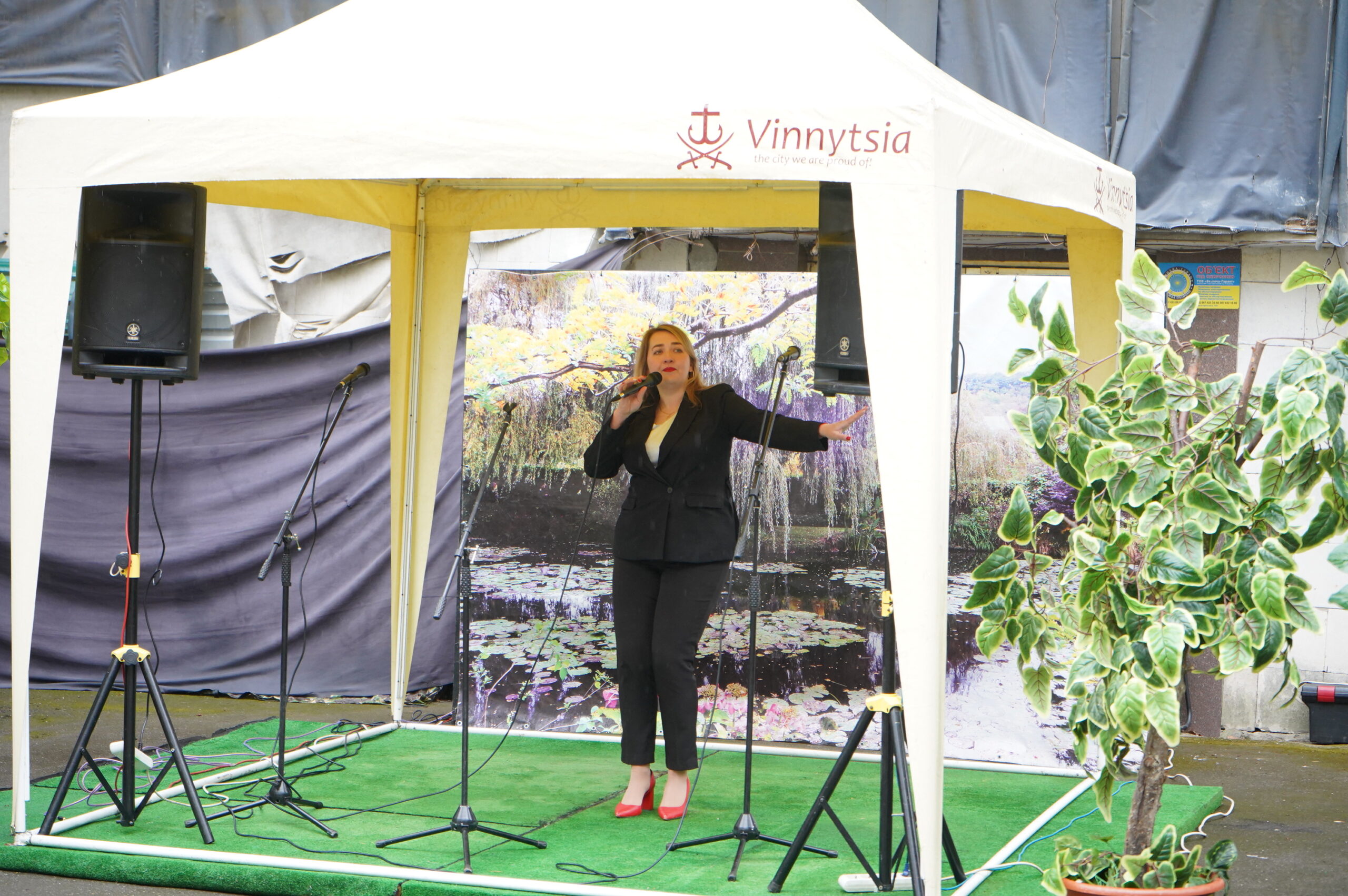 В день вдячності волонтерам у Вінниці провели концерт та фестиваль польової кухні