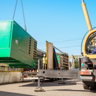 Передали генератори.