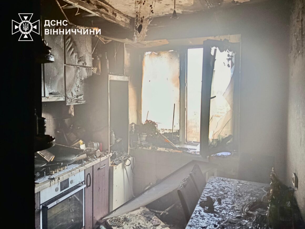У Вінниці дитина перебувала у палаючій квартирі