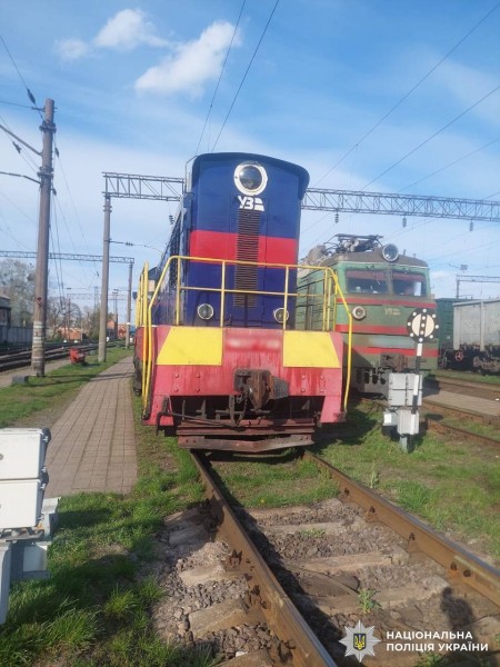 У Козятині маневровий тепловоз наїхав на чоловіка з велосипедом