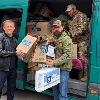 Передали допомогу.