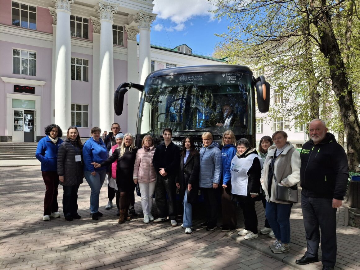 У Вінниці розгорнули «Майданчик здоров’я» біля входу в медуніверситет