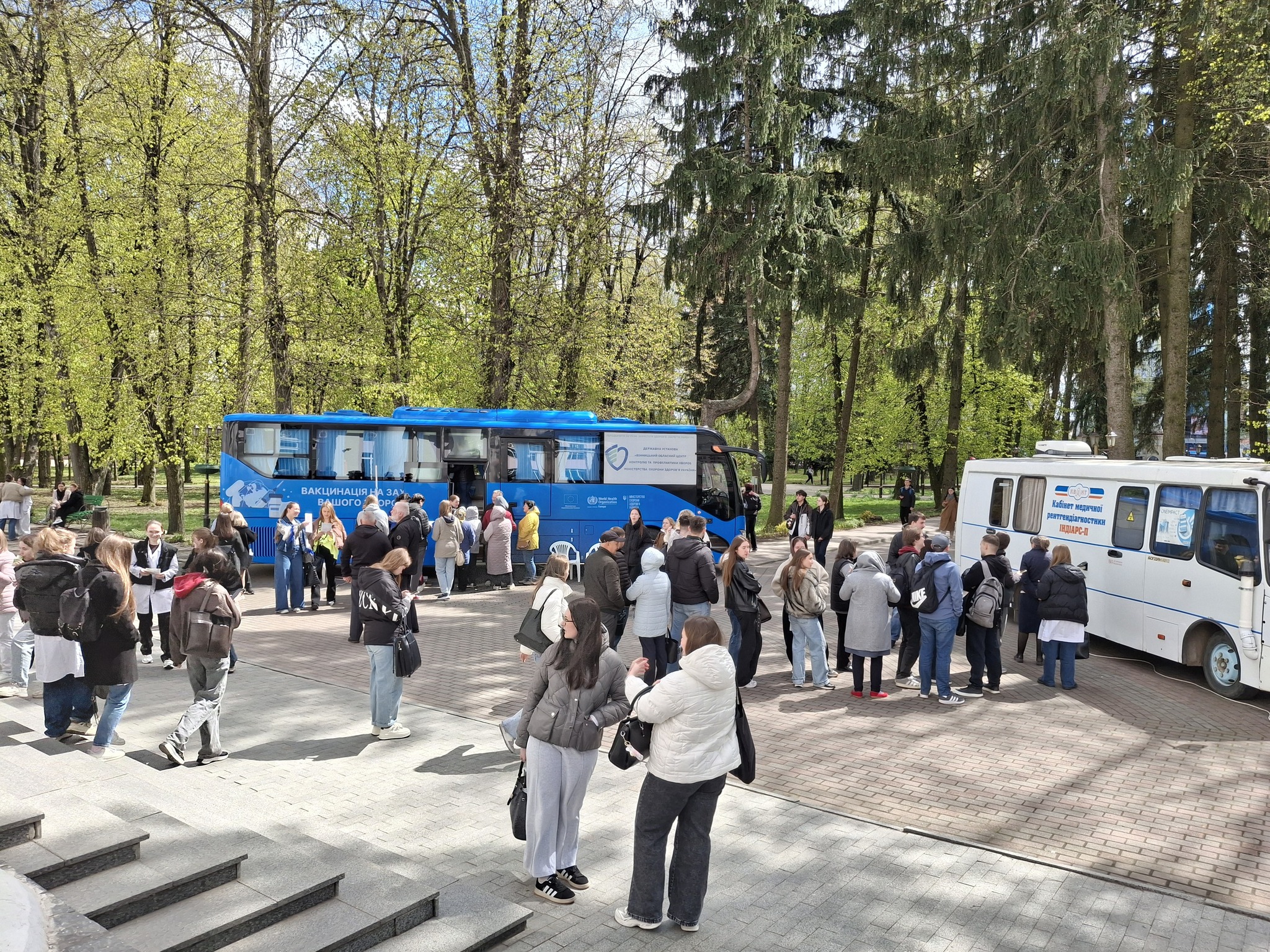 У Вінниці розгорнули «Майданчик здоров’я» біля входу в медуніверситет