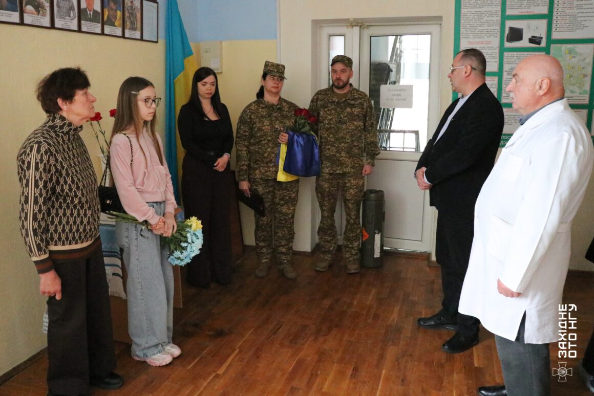 У Вінниці у медичному університеті вшанували пам’ять полеглого офіцера Нацгвардії