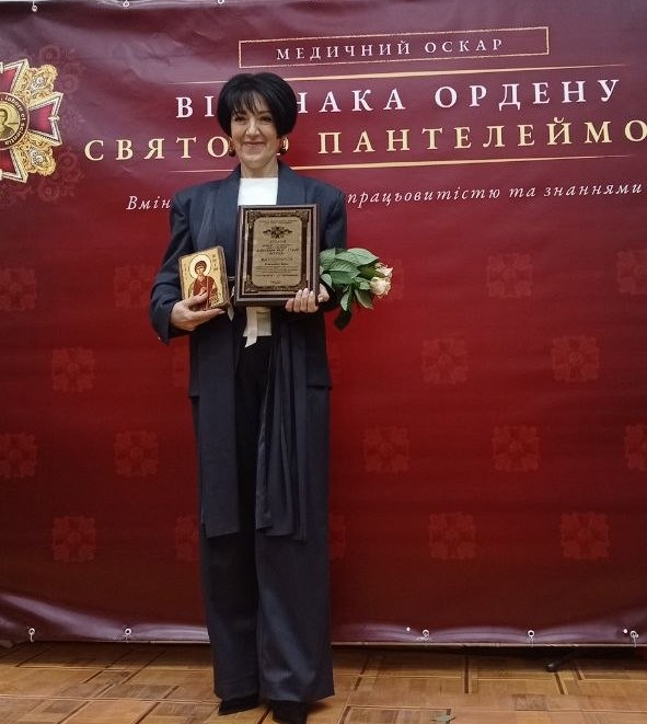 Троє лікарів вінницького обласного реабілітаційного центру оримала відзнаки «Орден Святого Пантелеймона»