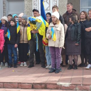 Повернувся у Піщанку.