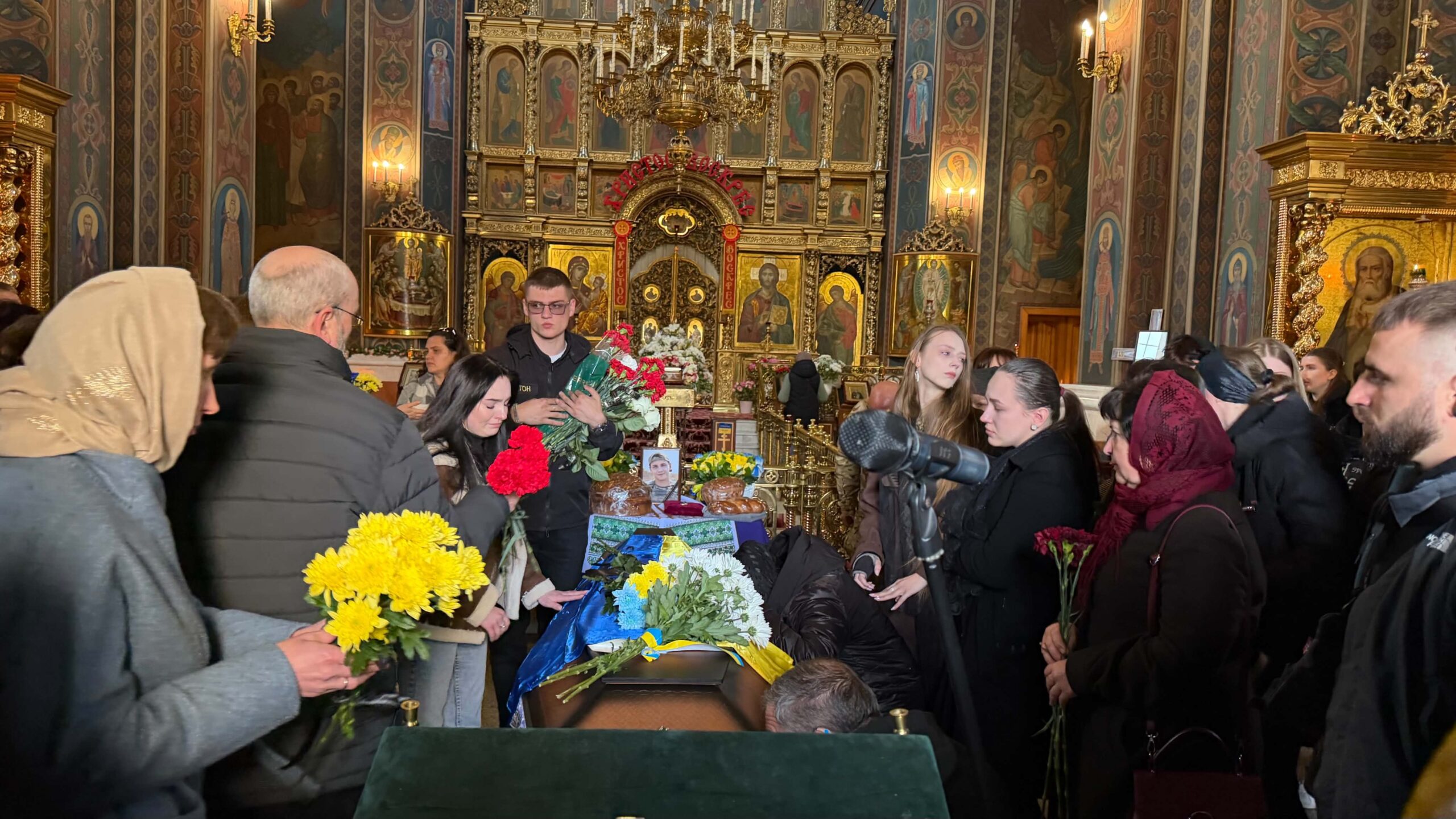 З молодим воїном Костянтином Добрянським «Білим» прощалися вінничани
