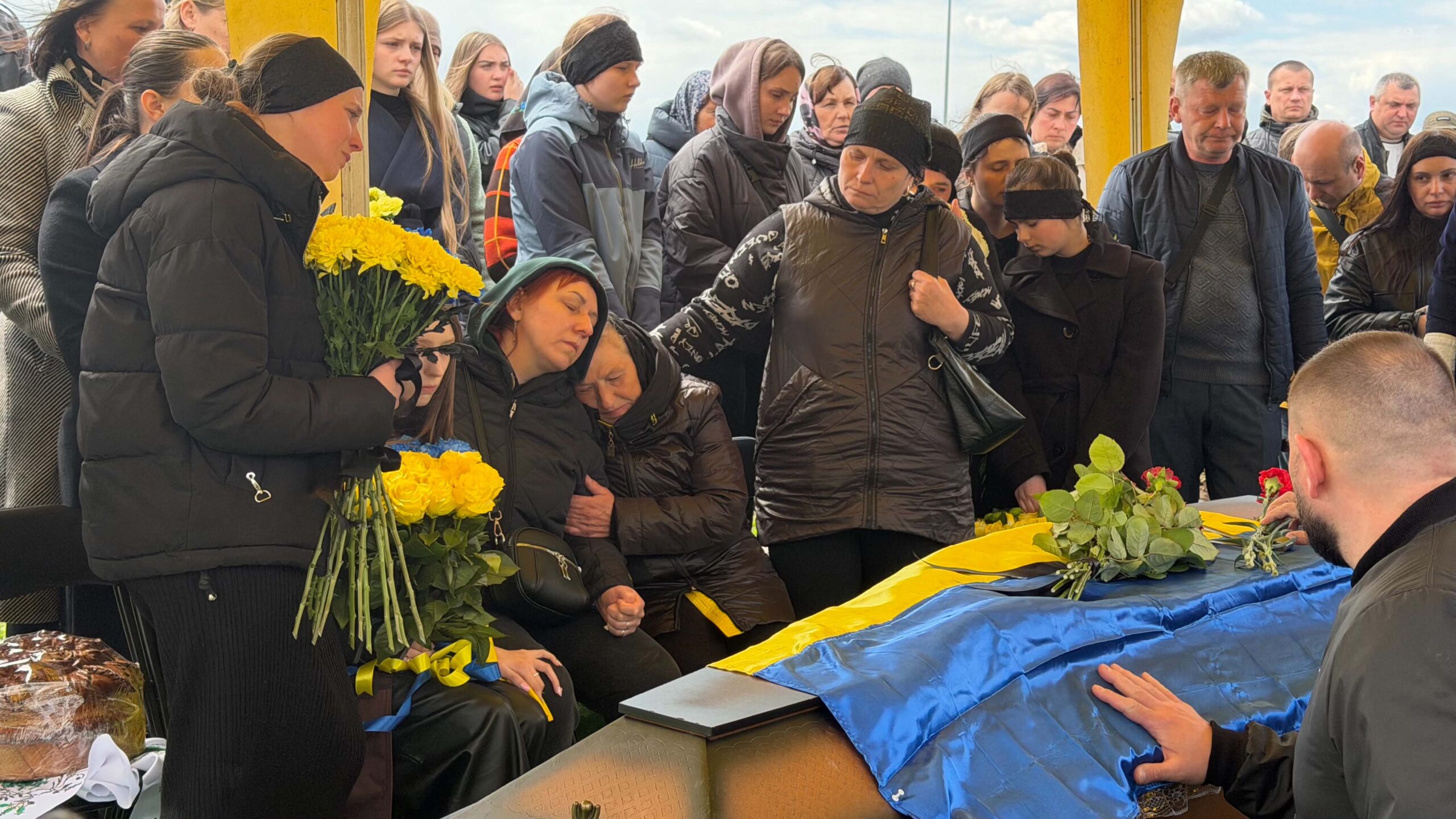 З молодим воїном Костянтином Добрянським «Білим» прощалися вінничани