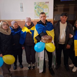 Повернувся з полону.