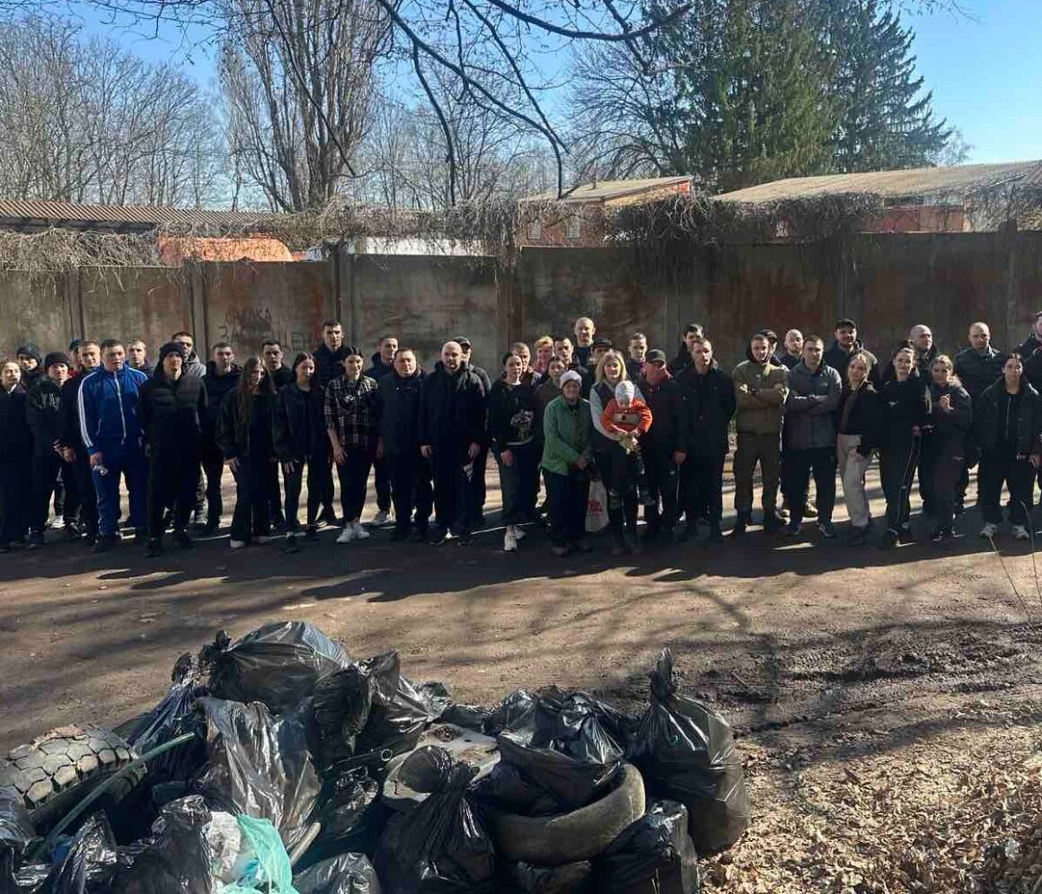 Мешканці приватного сектору Вінниці проводять весняні прибирання