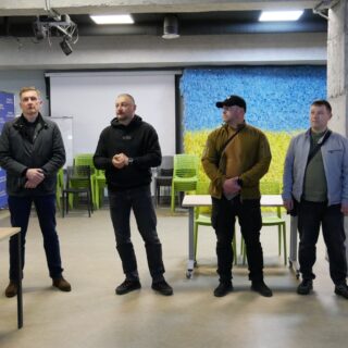 Обирали представника.