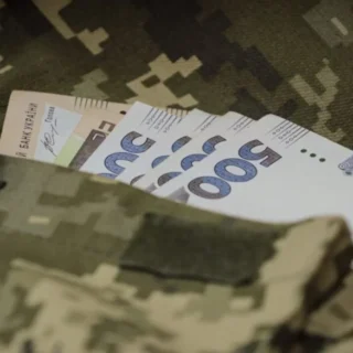 Допомога військовим.