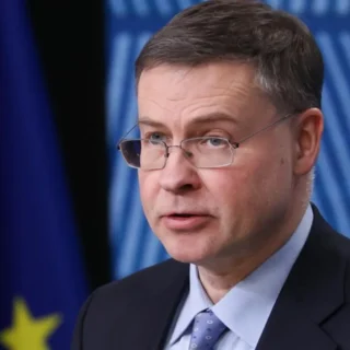 Валдіс Домбровскіс.