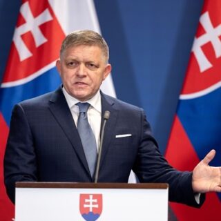 Роберт Фіцо.
