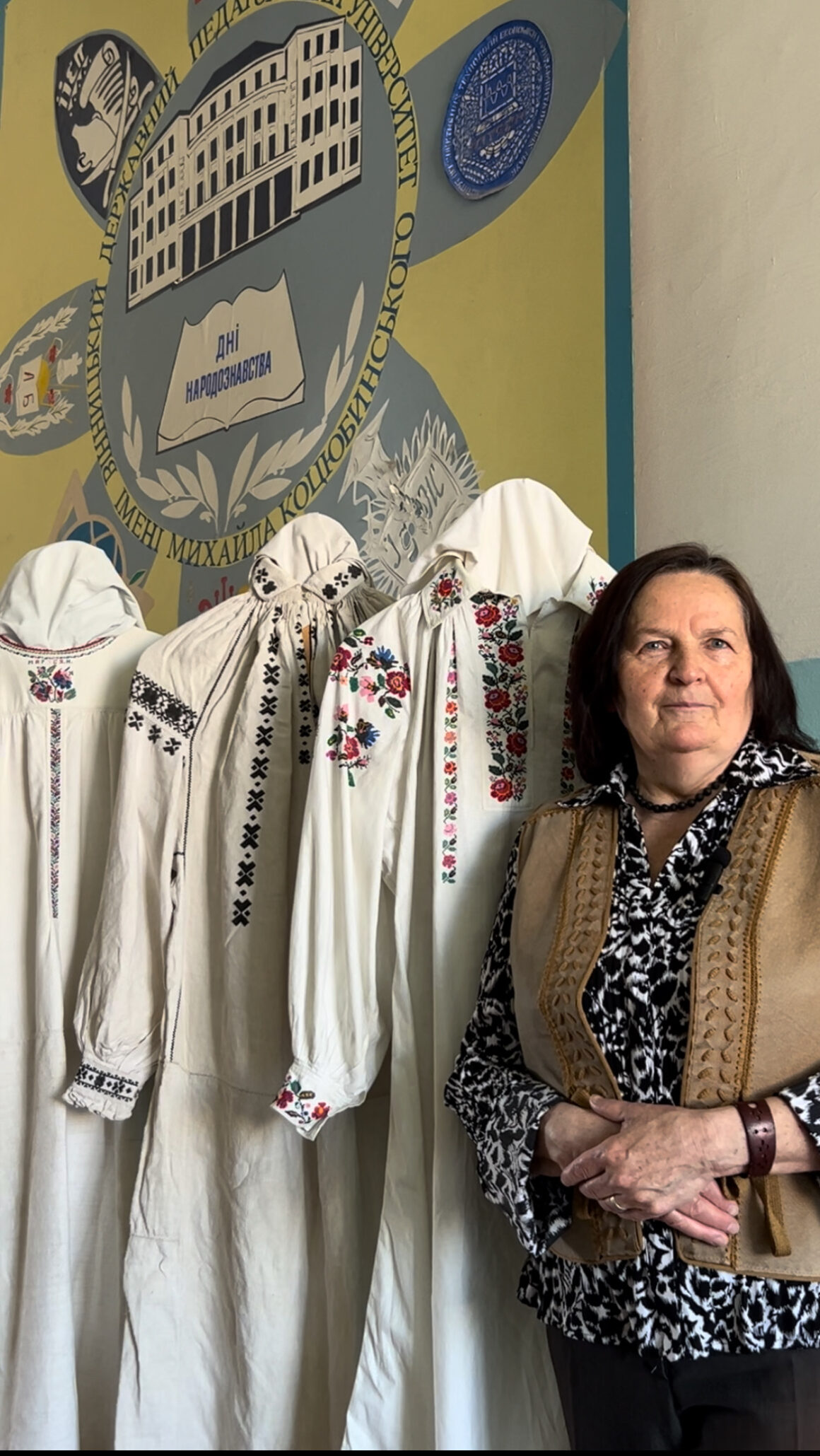 Вишита сорочка, а не «вишиванка»: як правильно називати традиційний одяг українців